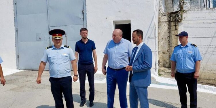 Прачечная, спортзал и читальный зал: Власти Молдовы модернизируют тюрьмы в Кагуле и Леове