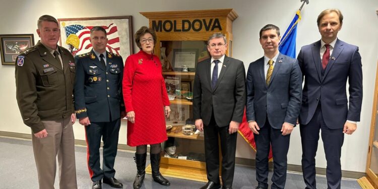 Попшой и Гросу продолжают путешествие по США: как прошли встречи в Северной Каролине