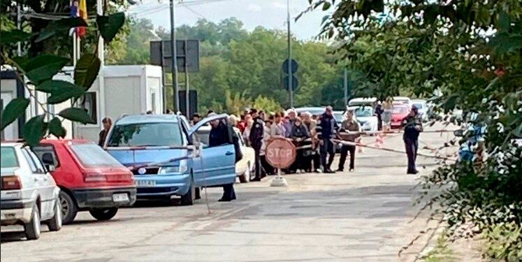 Полиция блокирует гражданам Молдовы из Приднестровья доступ к участкам для голосования
