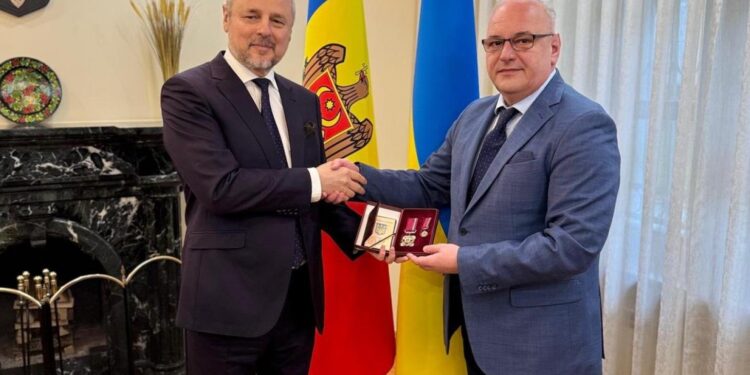 Киев наградил Продана орденом «За заслуги» II степени