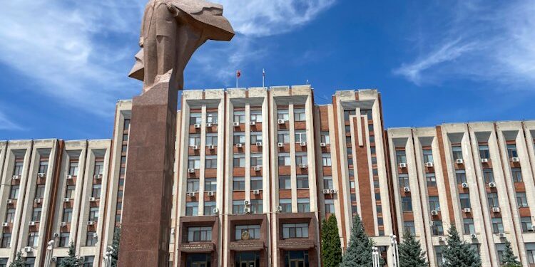 Почти 357 тысяч жителей Приднестровского регионa имеют молдавское гражданство