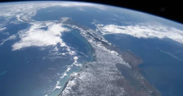 Есть точка, где Тихий океан выше Атлантического на 20 см: как такое возможно