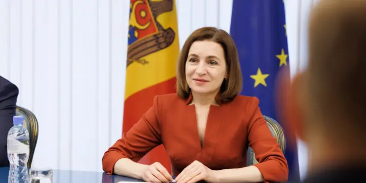 Одним махом: Майя Санду подписала в среду сразу девять указов