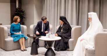 Бухарестский вояж Санду: вера, дипломатия и немного Евросоюза