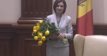 Культ личности? Пламенная речь Майи Санду в парламенте завершилась бурными аплодисментами и овациями