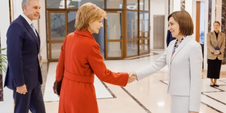 Королевская поддержка евроинтеграции: Маргарета и принц Раду находятся с визитом в Кишиневе