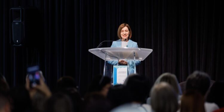 Майя Санду на Форуме учителей: Образование — наш щит, первая линия обороны страны