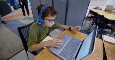 Всех учителей заменили на ИИ