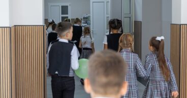 После каникул все школы в столице будут подключены к отоплению