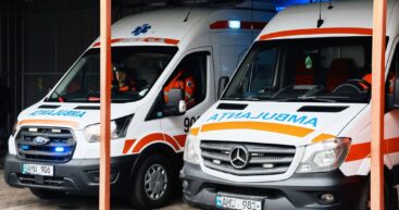 В Кишиневе пьяный мужчина напал с ножом на бригаду скорой помощи