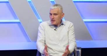 Александр Слусарь: инфраструктурную проблему власти превратили в политические баталии