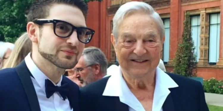 «Мы не позволим заставить себя замолчать». Как семья Соросов готовится к противостоянию с администрацией Дональда Трампа