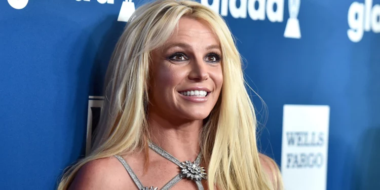 Певица Бритни Спирс продала права на свои песни за $200 млн