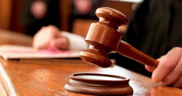 Мужчина из Бельц в состоянии алкогольного опьянения убил топором соседа