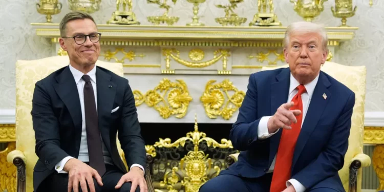 Дональд Трамп предложил «вышвырнуть» Испанию из НАТО