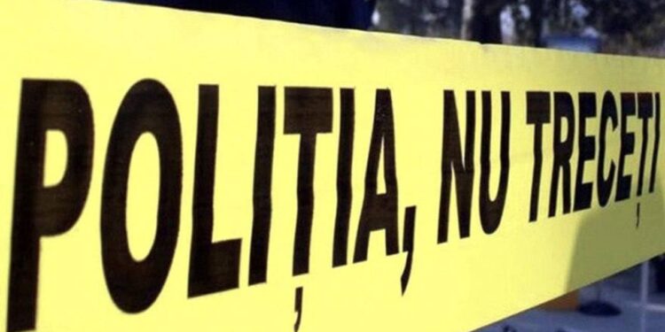 В Кишинёве молодой мужчина подозревается в убийстве матери: после преступления он сбросился с окна