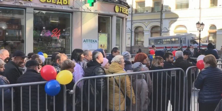Дежавю для диаспоры: опять лишь два избирательных участка на всю Россию