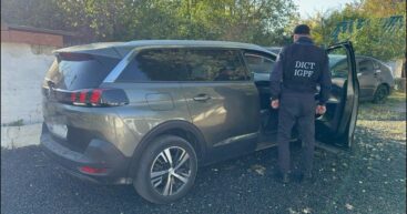 Шесть человек под следствием за контрабанду автомобилей из Евросоюза