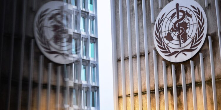 США вышли из ВОЗ с долгом в $260 млн