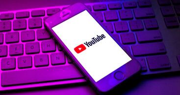 Слишком много политики? YouTube переключит вас на развлекаловку