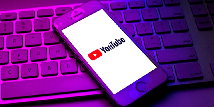 Слишком много политики? YouTube переключит вас на развлекаловку