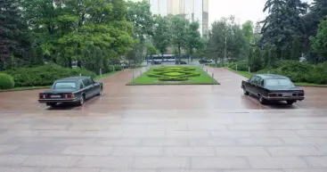 Легенды советского автопрома у стен парламента Молдовы (фото)