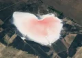 Астронавт NASA из космоса сфотографировал соленое «сердце» на Земле