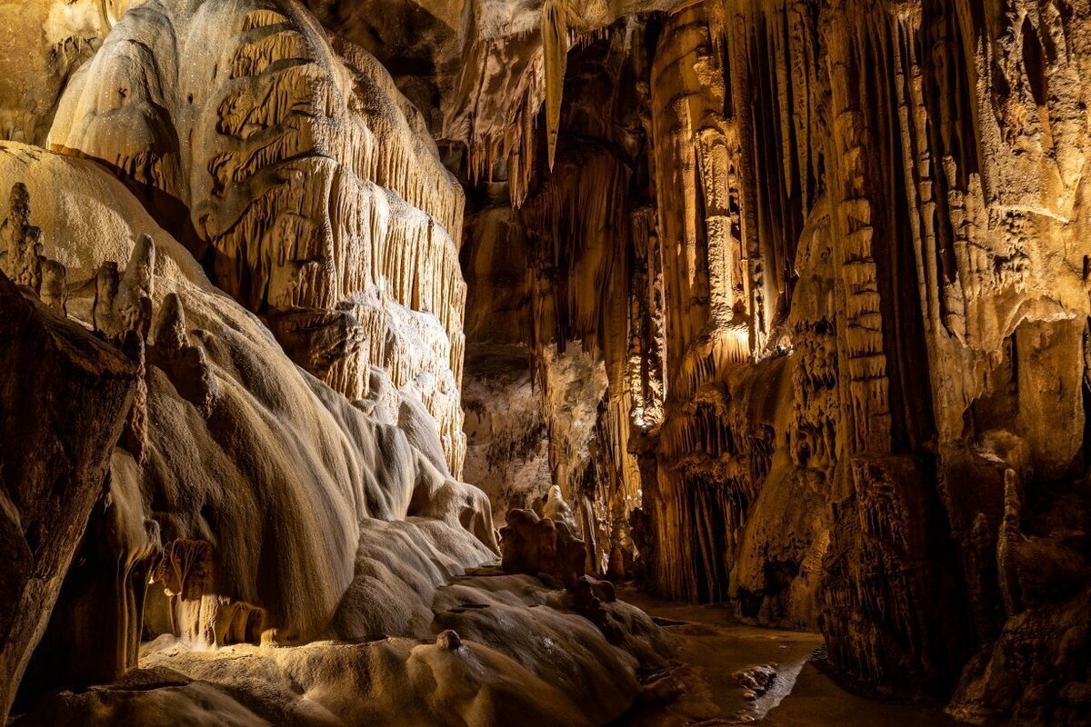 Isturitz e Oxocelhaya: un viaggio sotterraneo