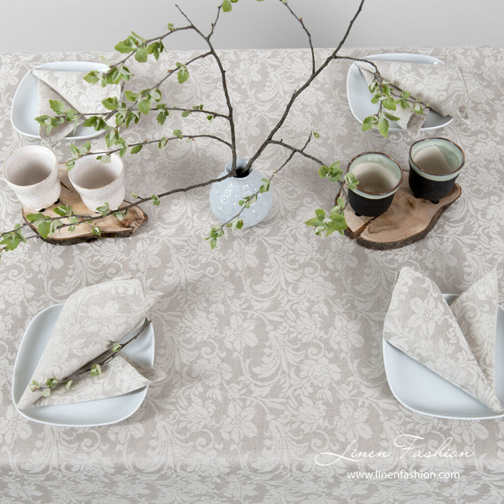 FLORA Serviette de table beige 4 Grey linen tablecloth with flower ornaments