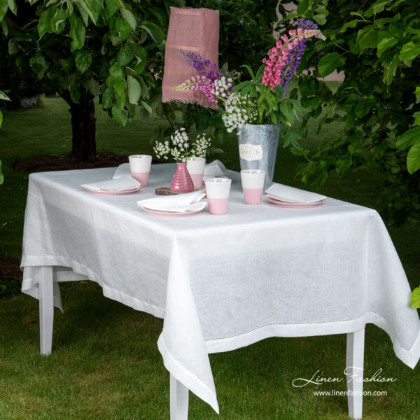 AIRA Nappe blanche