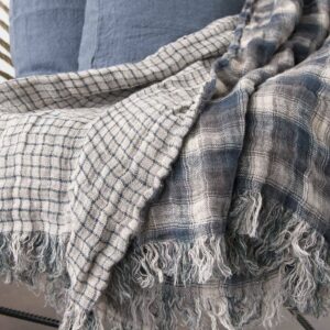 MIRGA Couverture gris 9 MIRGA Couverture gris