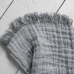 FOCUS Couverture gris clair 17 Linen grey doublesided blanket, 5cm. fringes on short sides.