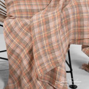 DIEGO Couverture à carreaux 15 checked linen throw, multi checks.
