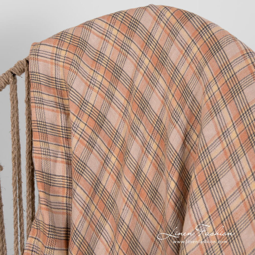 DIEGO Couverture à carreaux 4 checked linen throw, washed.
