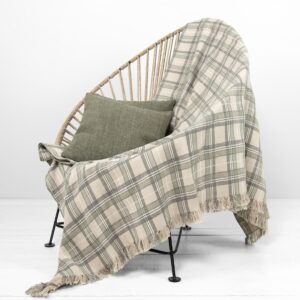 ROCCA Couverture beige 14 Beige checked linen cotton blanket on chair