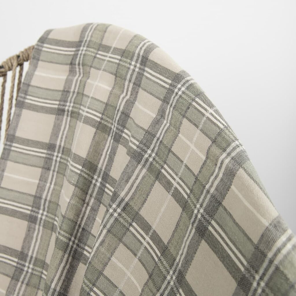 ROCCA Couverture beige 4 Beige checked linen cotton blanket detail of check pattern