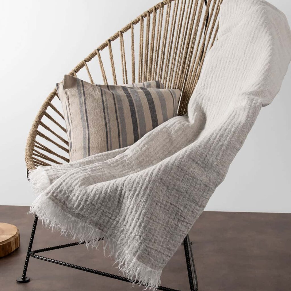 IGI Couverture beige 1 IGI Couverture beige