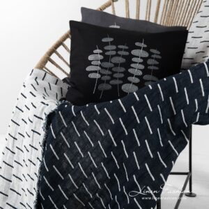 HAZEL Couverture noire 10 HAZEL black linen cotton blanket with stripes