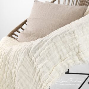PLAZA Couverture jaunâtre 8 PLAZA yellowish linen blanket