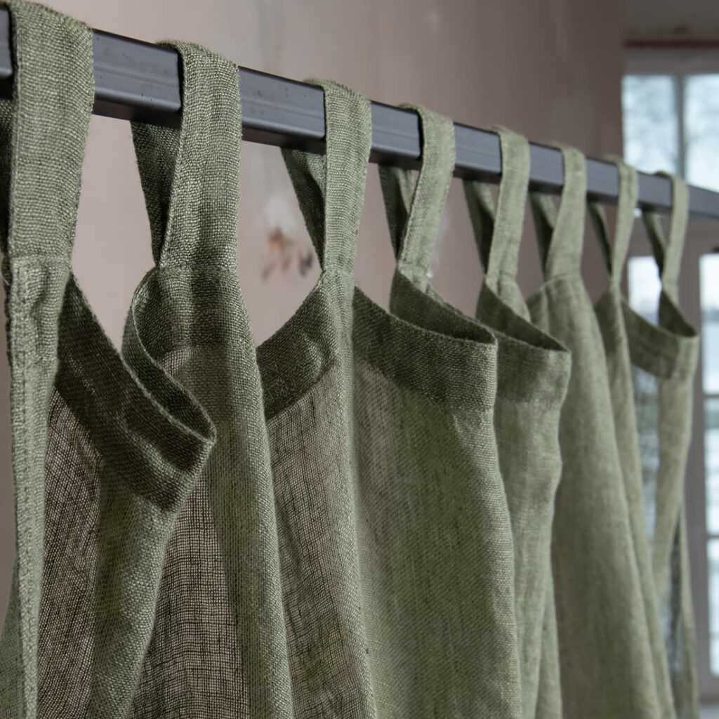 BOHEMIA Rideau vert mousse 4 moss green linen curtains, with loops