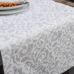 ATLANTA Chemin de table gris clair