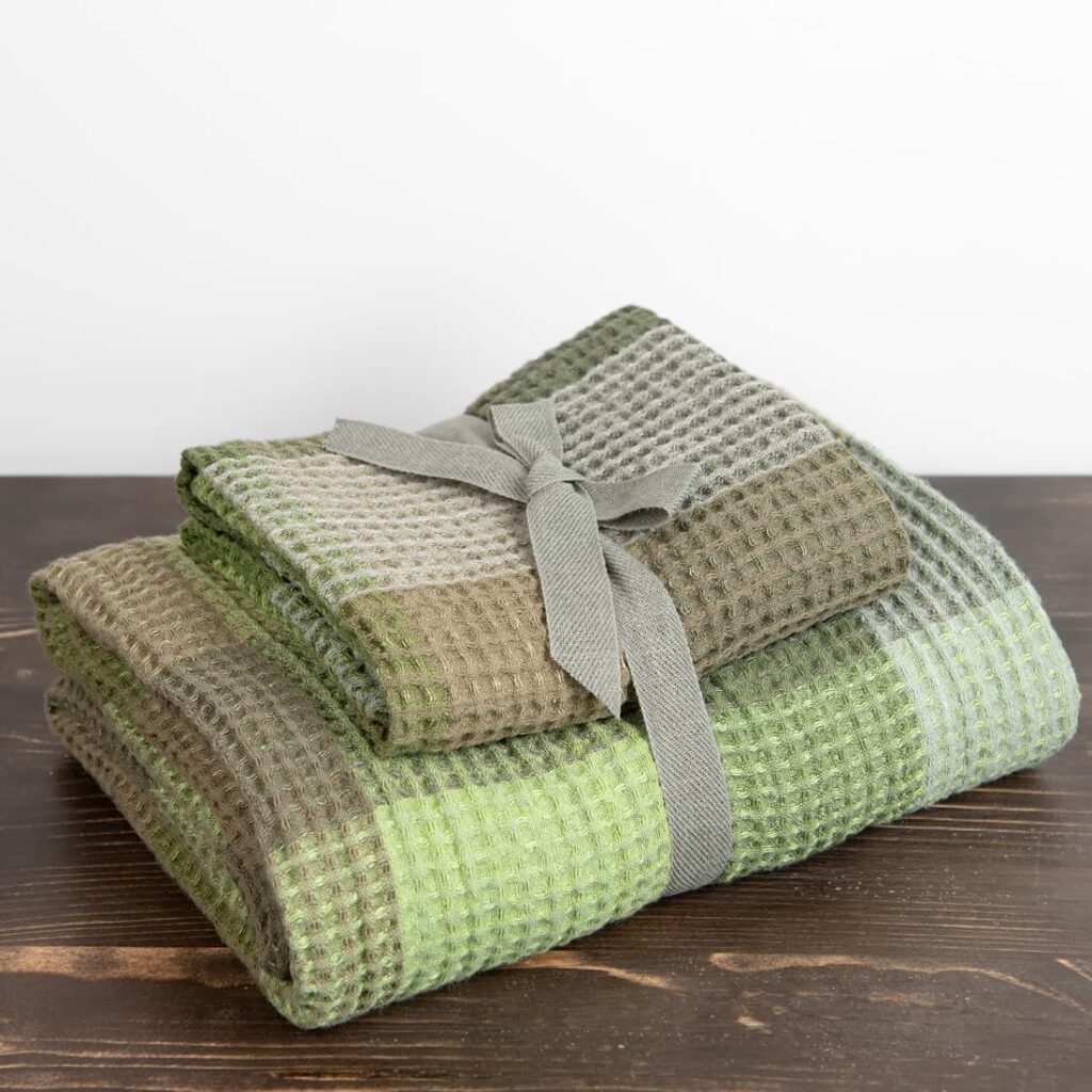 BINGO Drap de bain à carreaux verts 2 BINGO Drap de bain à carreaux verts – Image 2