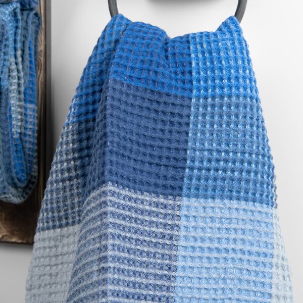 BINGO Drap de bain à carreaux bleus – Image 3