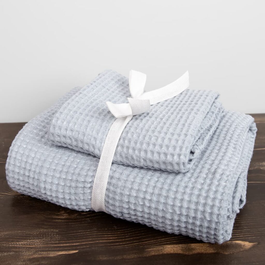 BINGO Drap de bain bleu glacier 3 BINGO Drap de bain bleu glacier – Image 3