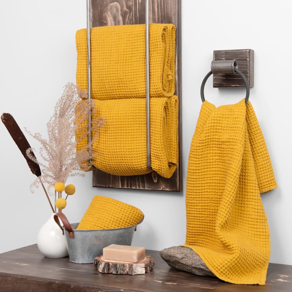 BINGO Drap de bain moutarde jaune 1 BINGO Drap de bain moutarde jaune