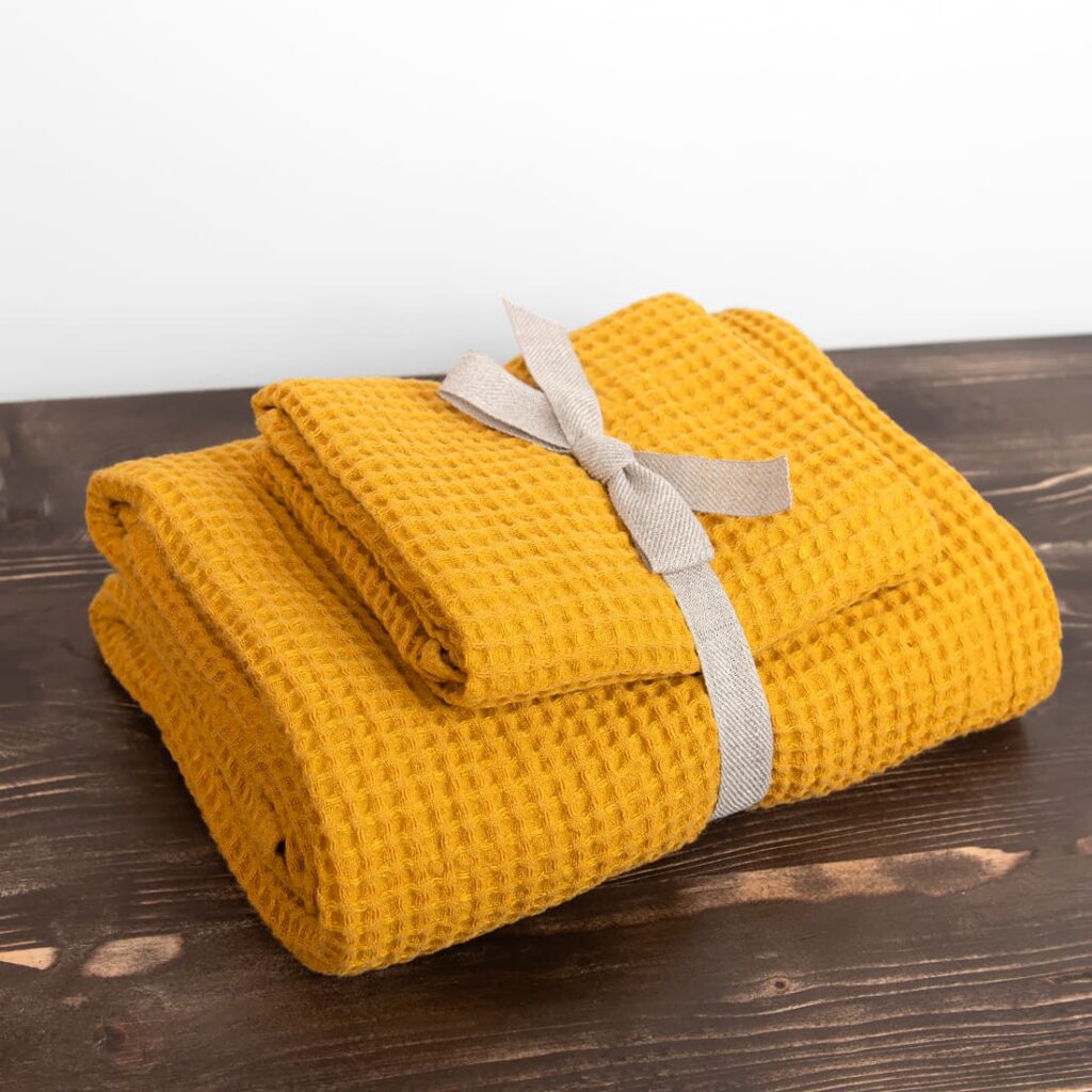 BINGO Drap de bain moutarde jaune 5 BINGO Drap de bain moutarde jaune – Image 5