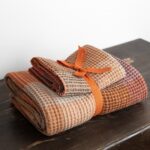 BINGO Drap de bain à carreaux bruns