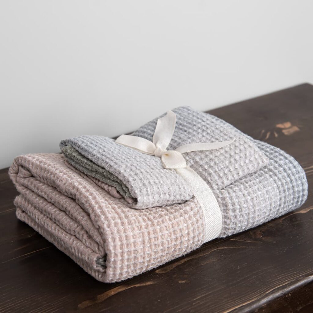 VITO Drap de bain gris rose 5 VITO Drap de bain gris rose – Image 5