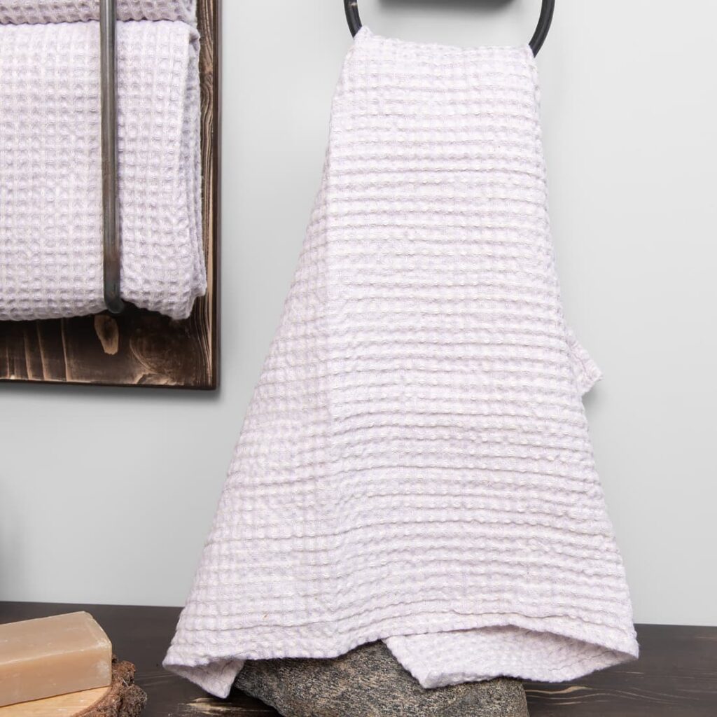 BINGO Drap de bain lilas clair 2 BINGO Drap de bain lilas clair – Image 2