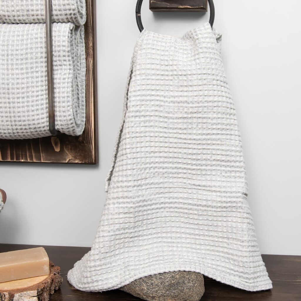 BINGO Drap de bain gris givre 2 BINGO Drap de bain gris givre – Image 2